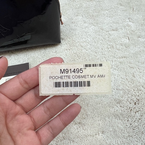 Authentic Louis Vuitton Monogram Vernis Pochette Cosmetic Pouch - Picture 14 of 16